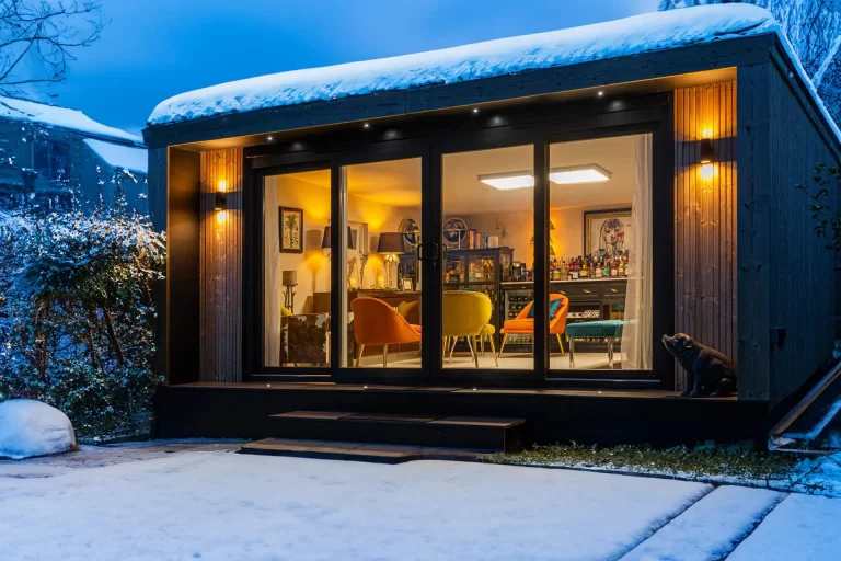 How to Transform Your Garden Room into a Cozy Christmas Retreat